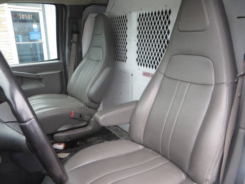 2021 Chevrolet Express 2500