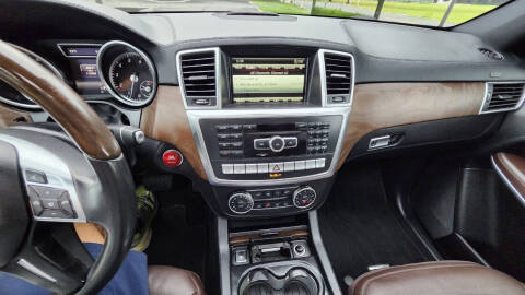 2015 Mercedes-Benz GL-Class GL 550 4MATIC