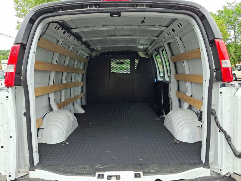 2024 Chevrolet Express 2500