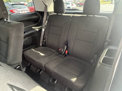 2017 GMC Acadia SLE-2