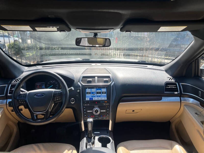 2017 Ford Explorer Limited