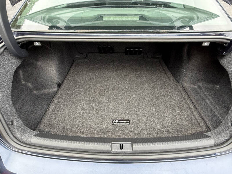 2012 Volkswagen Passat S PZEV