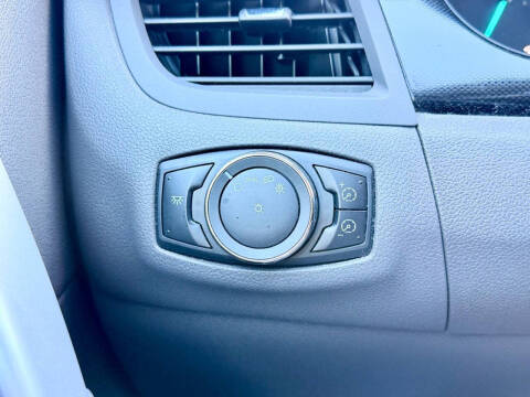 2013 Ford Edge SE