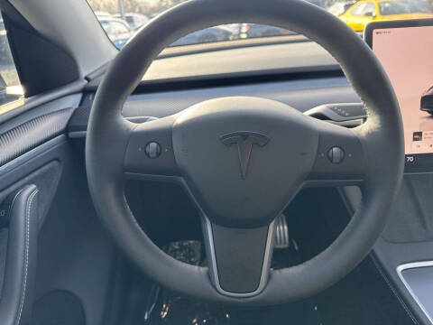 2025 Tesla Model Y Performance