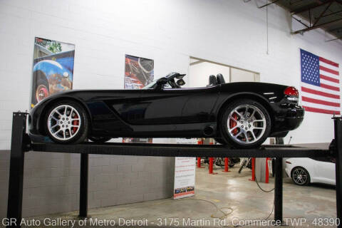 2004 Dodge Viper SRT-10