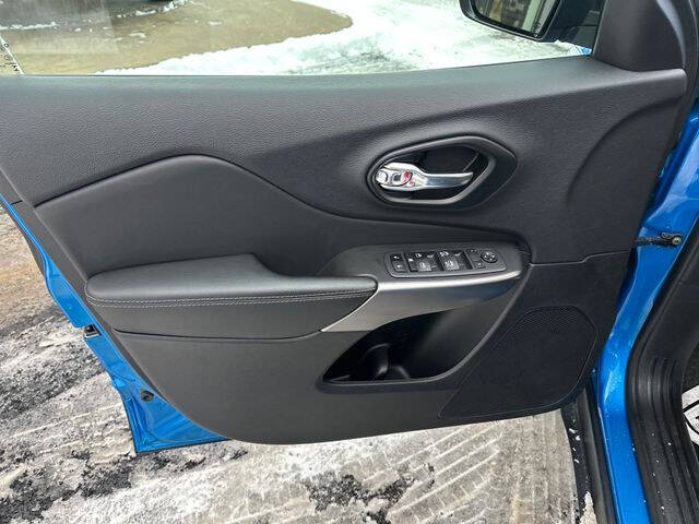 2022 Jeep Cherokee Latitude Lux