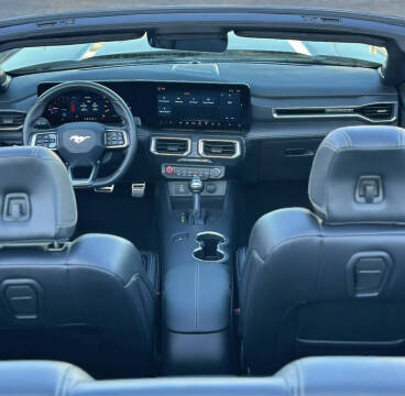 2025 Ford Mustang EcoBoost Premium