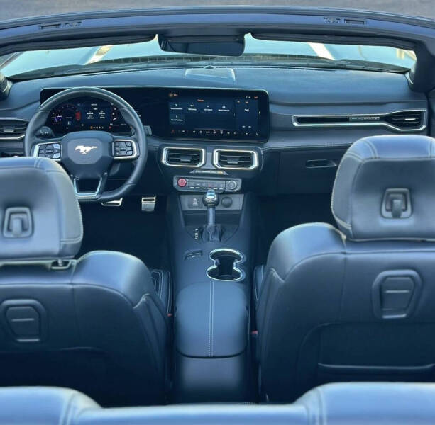 2025 Ford Mustang EcoBoost Premium