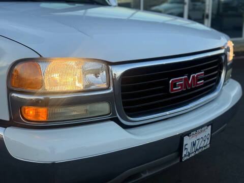 2004 GMC Yukon SLE
