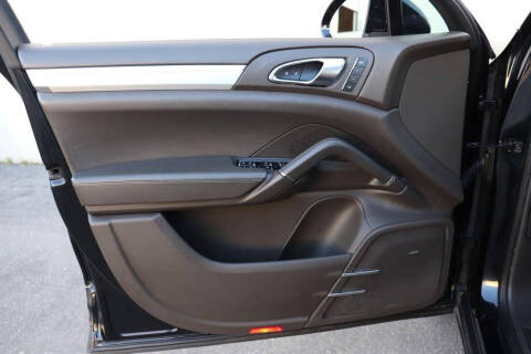 2015 Porsche Cayenne Turbo