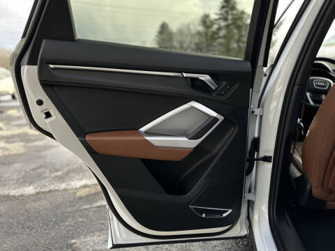 2021 Audi Q3 quattro S line Prem Plus 45 TFSI