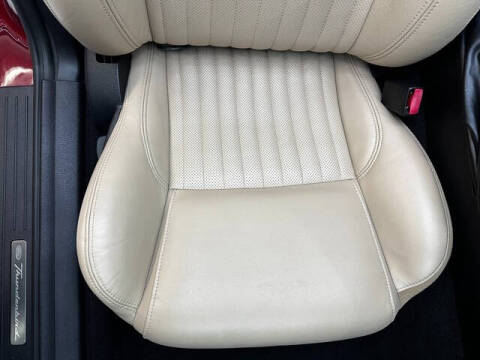 2004 Ford Thunderbird Deluxe