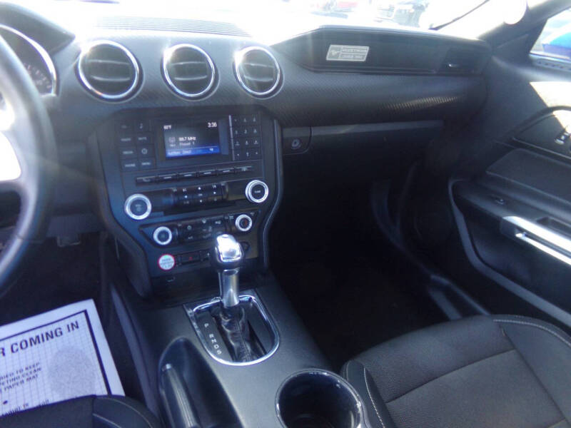 2015 Ford Mustang V6