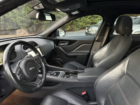 2017 Jaguar F-PACE 35t Prestige