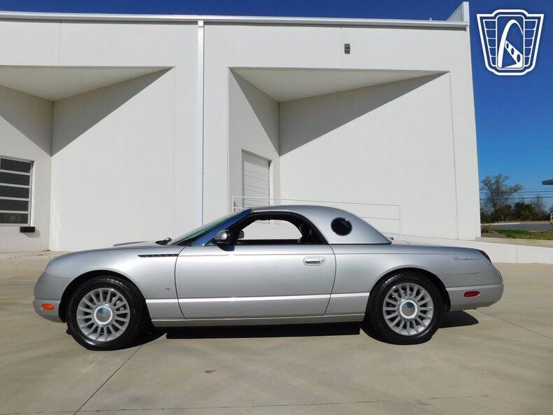 2004 Ford Thunderbird Deluxe
