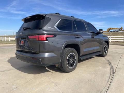 2025 Toyota Sequoia SR5