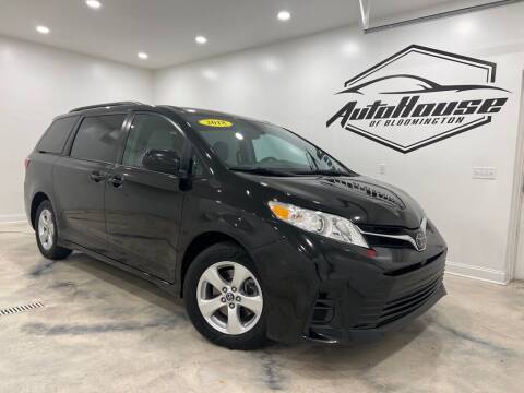 2018 Toyota Sienna for sale at Auto House of Bloomington in Bloomington IL