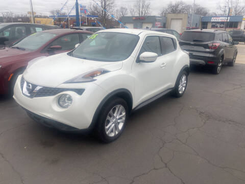 2015 Nissan JUKE for sale at Lee's Auto Sales in Garden City MI