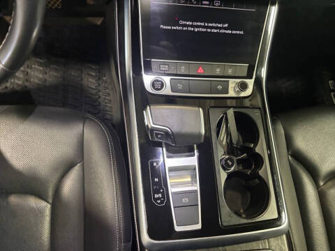 2023 Audi Q8 quattro Premium Plus 55 TFSI