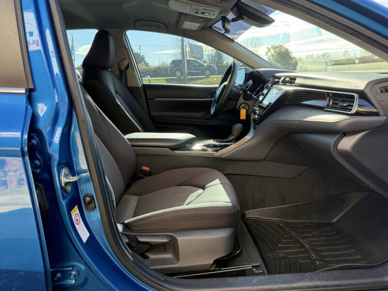 2019 Toyota Camry LE