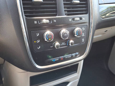 2017 Dodge Grand Caravan SE