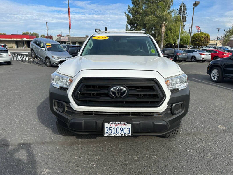 2020 Toyota Tacoma SR photo 4