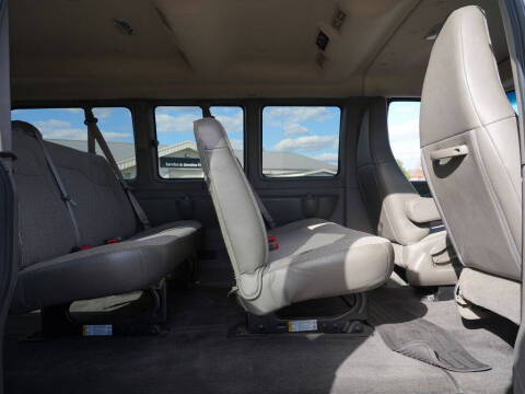 2017 Chevrolet Express LS 2500