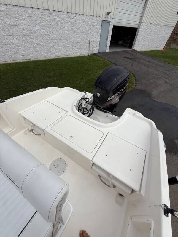 2016 Bayliner 18 Element