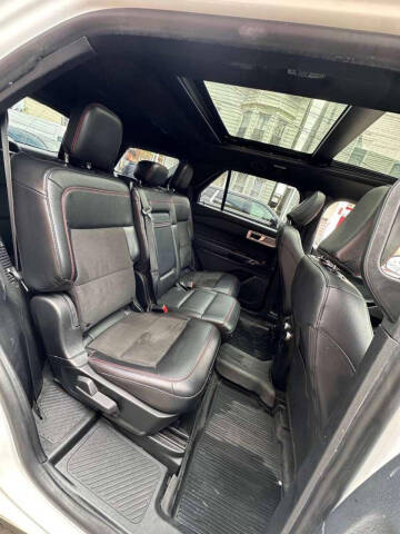 2022 Ford Explorer ST-Line