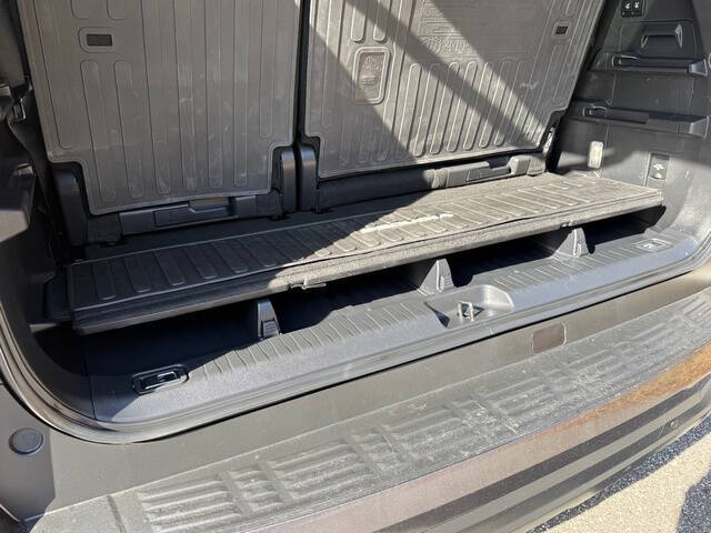 2025 Toyota Sequoia SR5