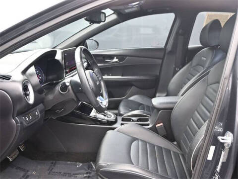 2022 Kia Forte GT Line