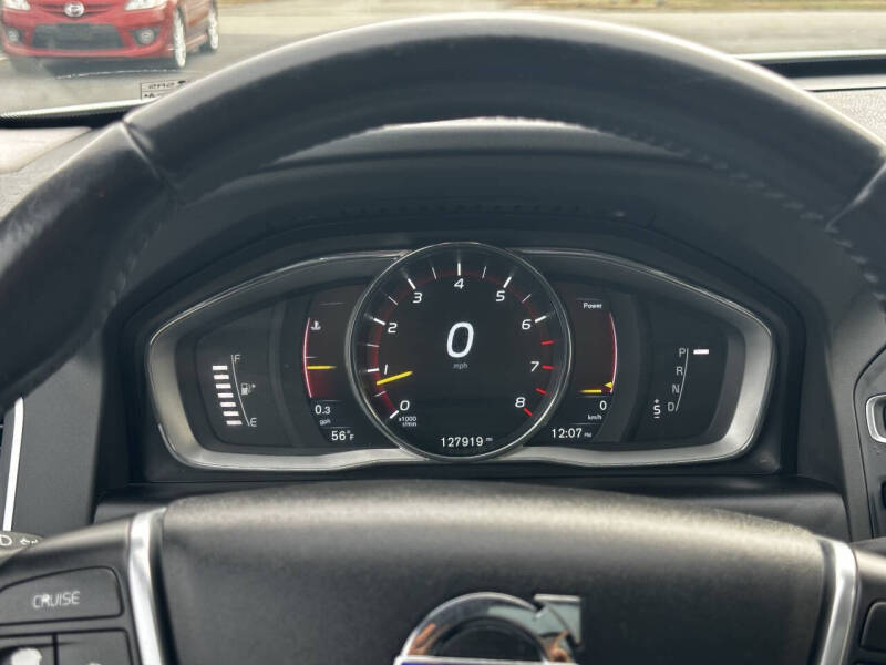 2016 Volvo XC60 T5 Premier