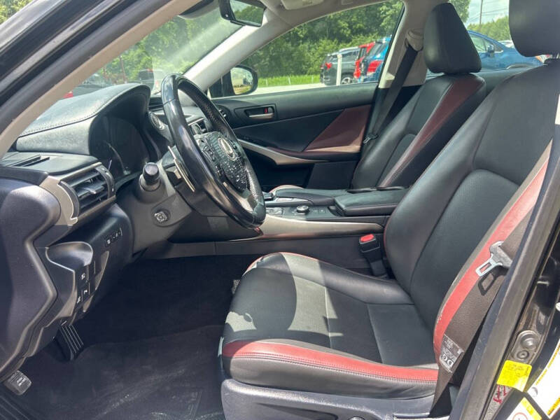2017 Lexus IS 200t