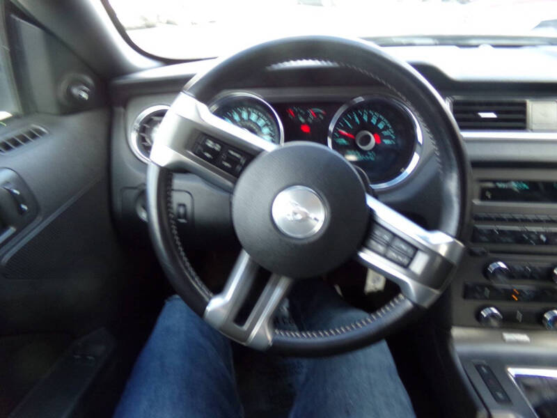 2014 Ford Mustang V6