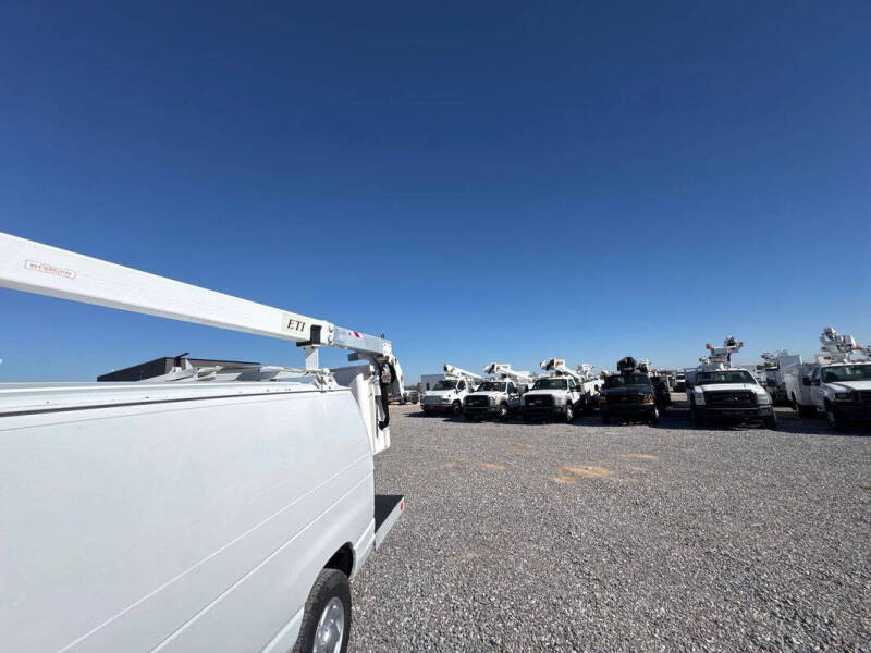 2011 Ford E-Series E-350 SD