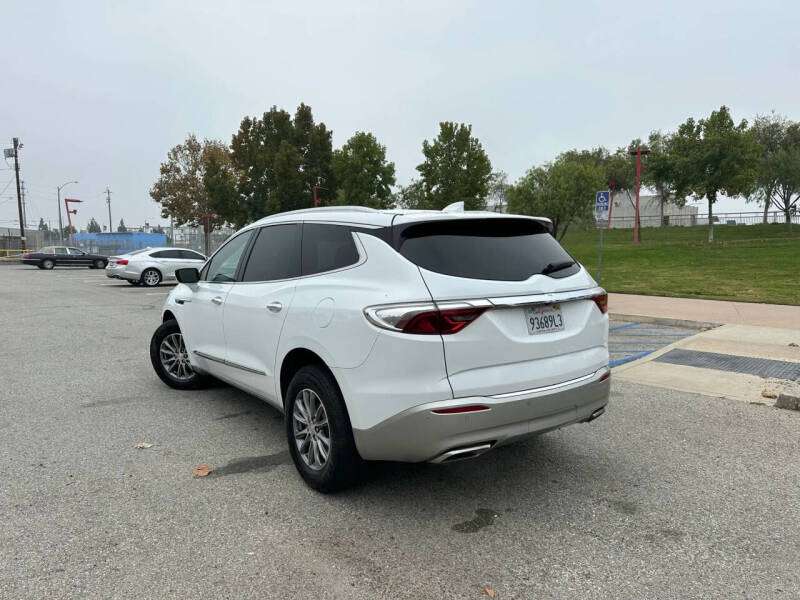 2022 Buick Enclave Essence
