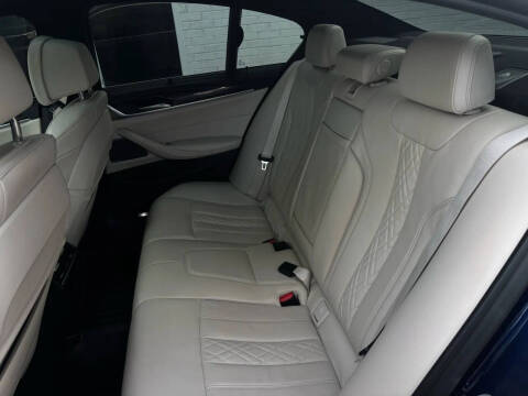 2019 BMW 5 Series 540i