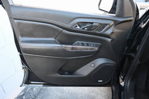 2020 GMC Acadia Denali