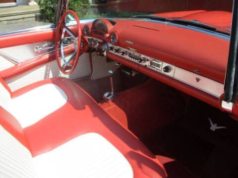 1956 Ford Thunderbird