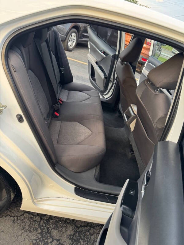 2019 Toyota Camry LE