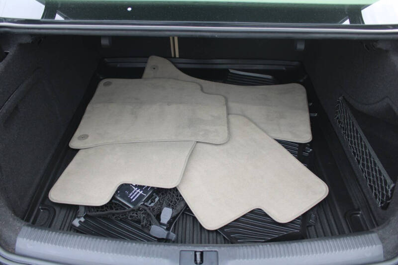 2011 Audi A4 2.0T quattro Premium Plus