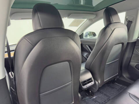 2020 Tesla Model 3 Standard Range Plus