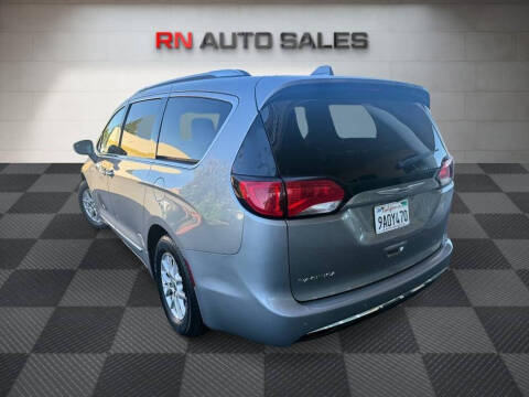 2020 Chrysler Pacifica Touring L