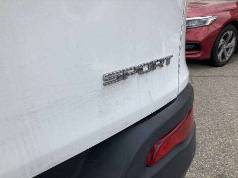 2017 Jeep Cherokee Sport