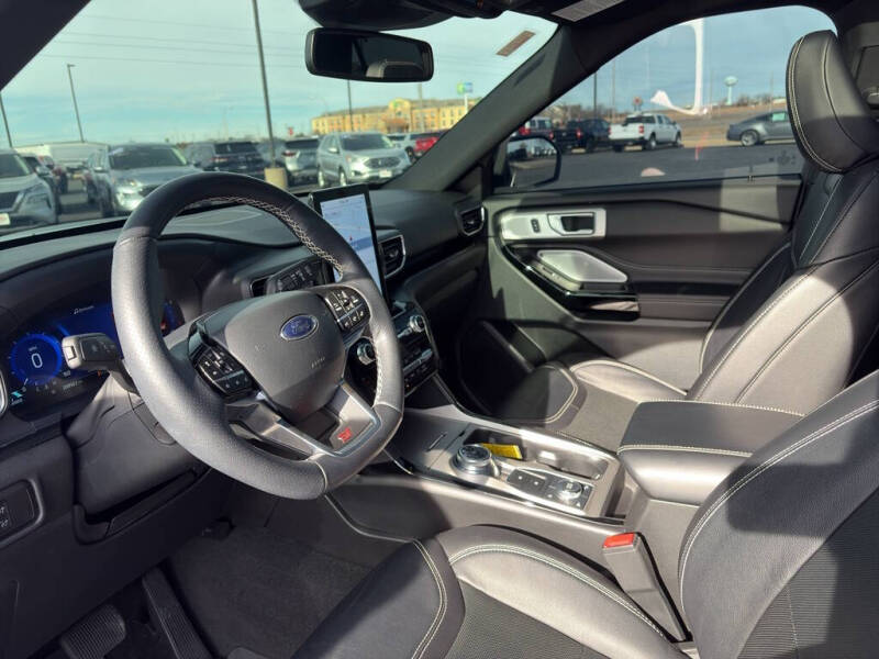 2023 Ford Explorer ST