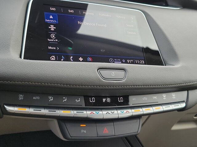 2023 Cadillac XT4 Luxury