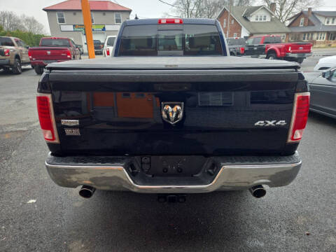 2015 RAM 1500 Laramie