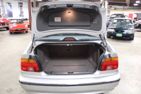 2000 BMW 5 Series 528i