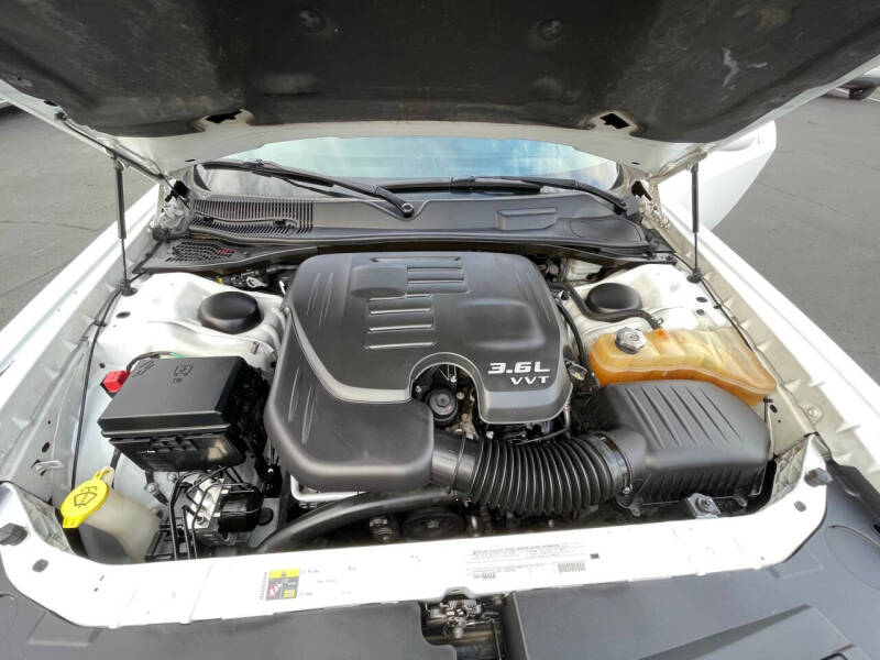 2012 Dodge Challenger SXT