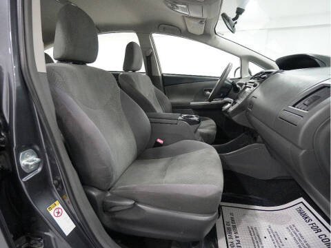 2012 Toyota Prius v Three